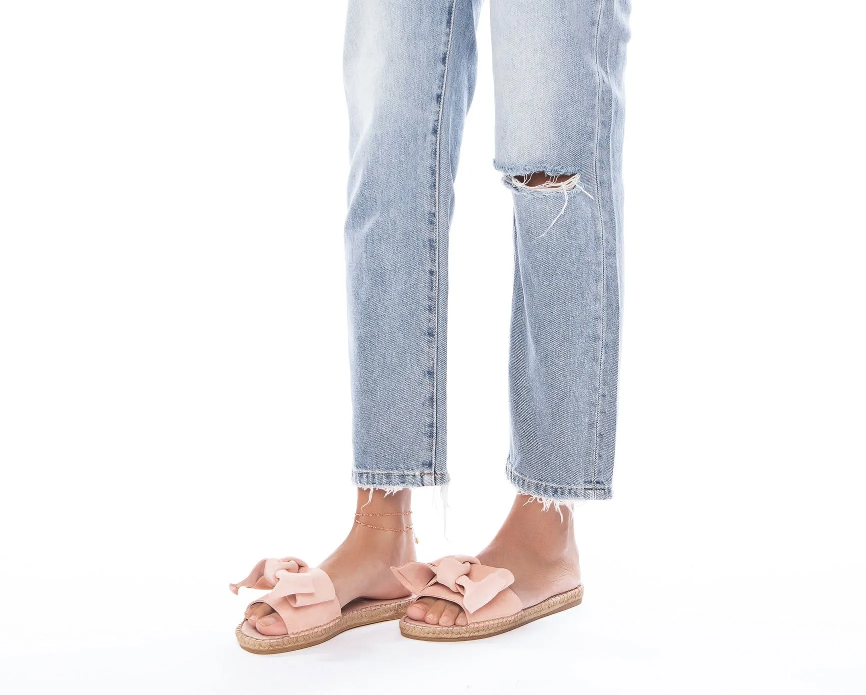 - - Pastel with Diverse categories Flat Rose Clean-lined Bow Sandals Hamptons
