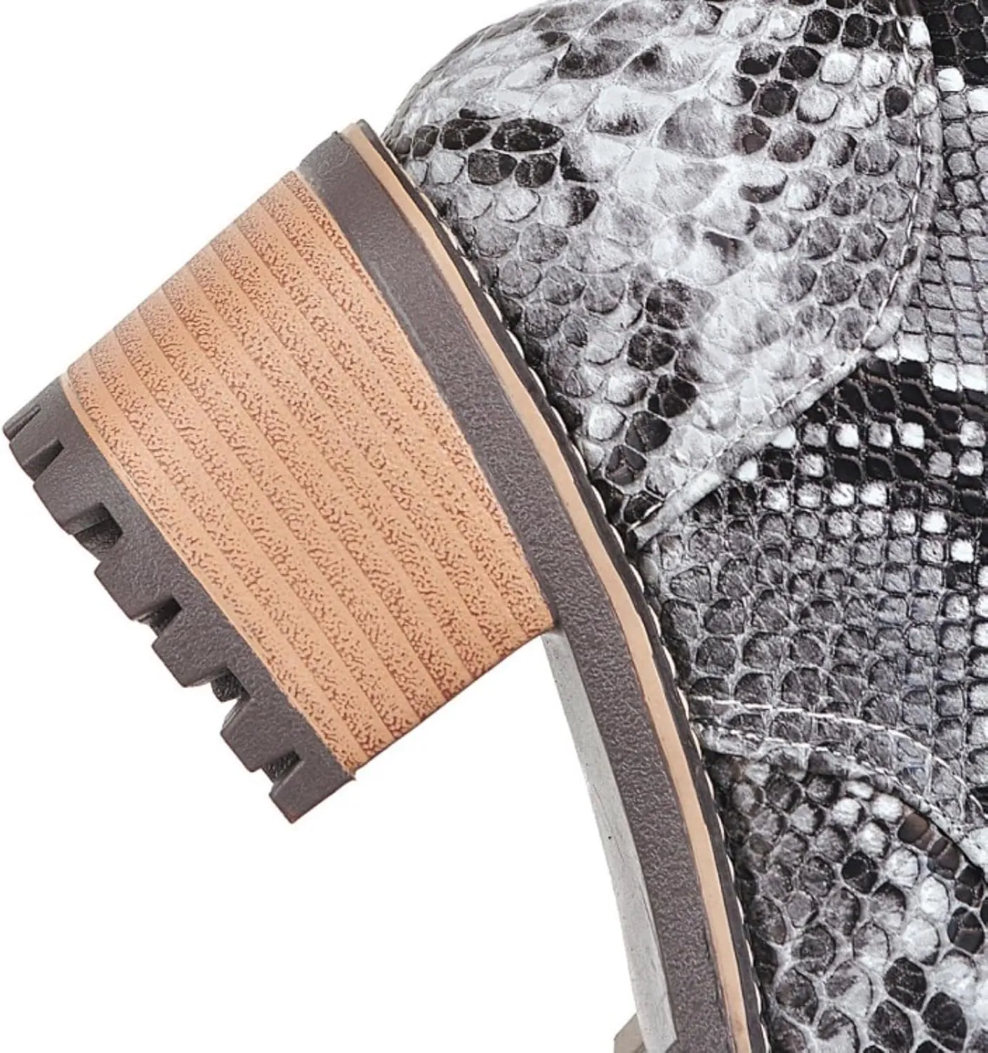 Aflngle Women's Snakeskin Printed Lace Up Chunky Heel Flat Ankle Boots Fashion Round Closed Toe Low Heel Block Short Boots Comfortable Slip on Gothic Chelsea Booties