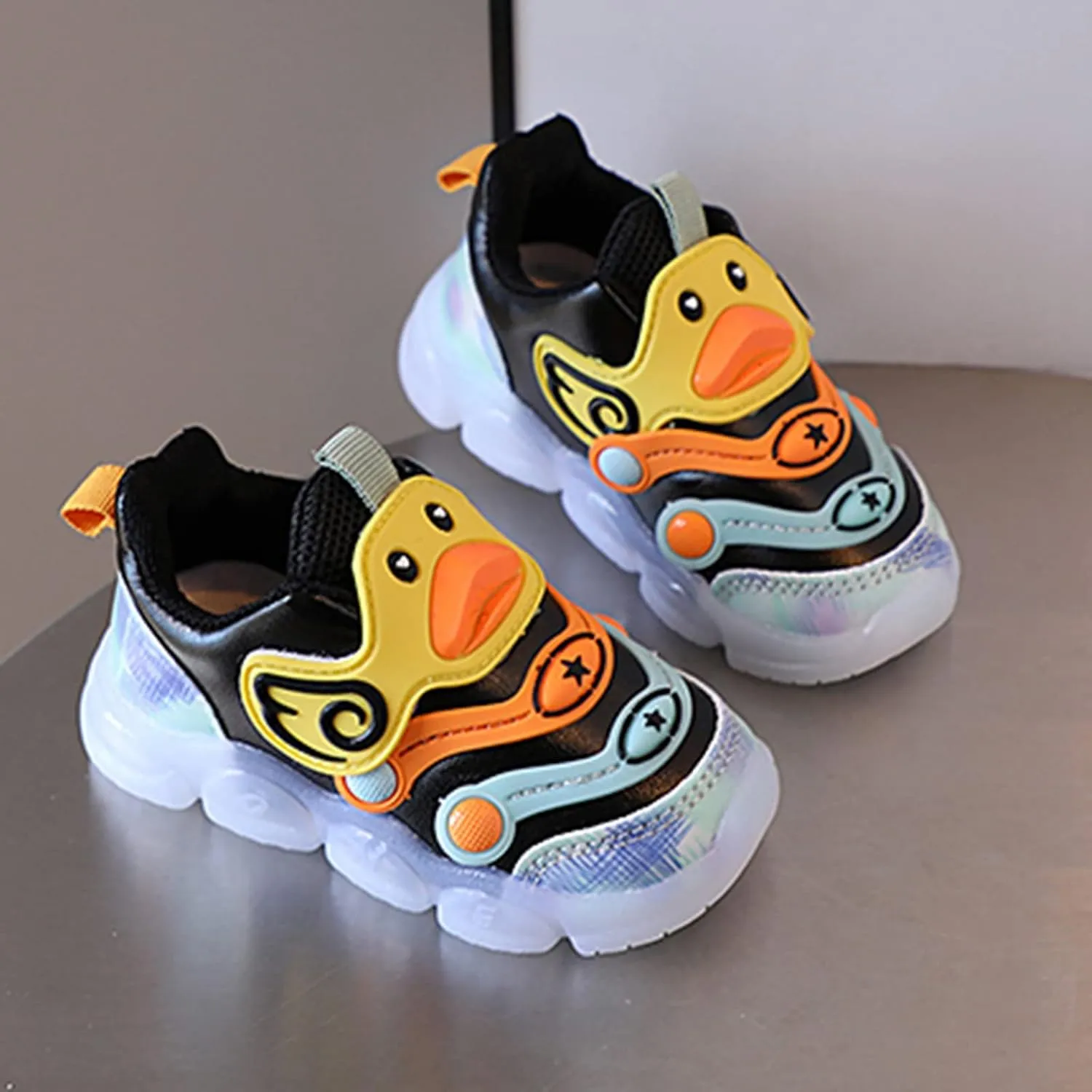 Boys Girls Light Up Shoes Flashing Lightweight Mesh Breathable Adorable Running Sneakers for Toddler and Little Kid