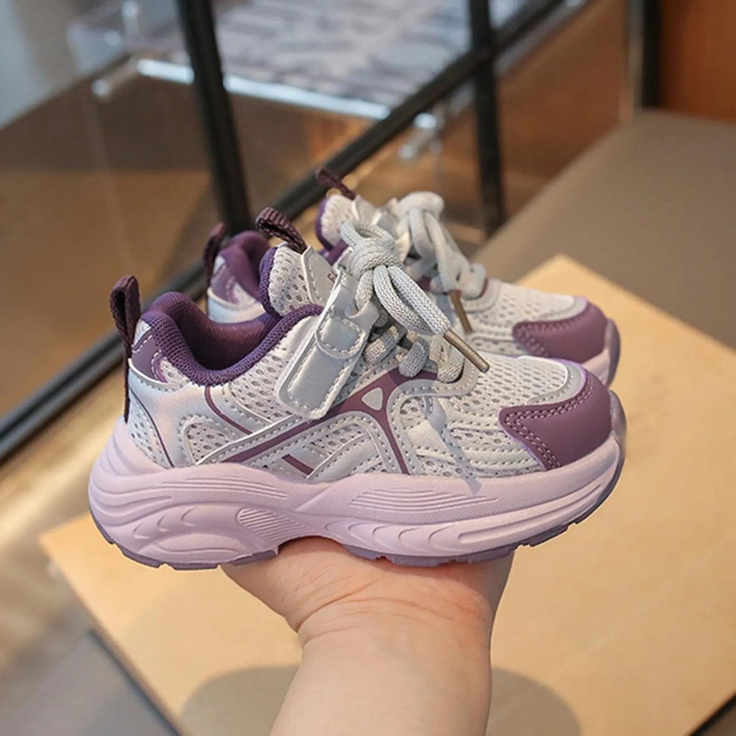 Boys Girls Mesh Sport Shoes Kids Sneakers Tennis Running Shoes Lace-Up Unisex Lightweight Breathable Walking Shoes