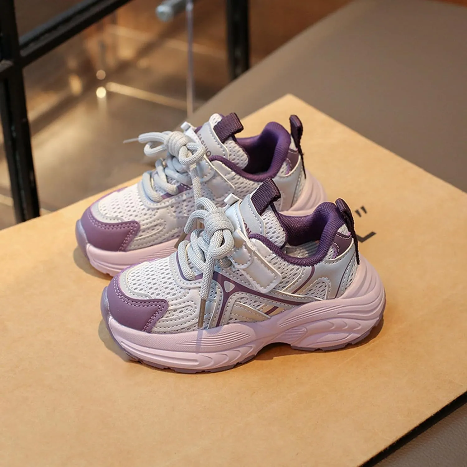 Boys Girls Mesh Sport Shoes Kids Sneakers Tennis Running Shoes Lace-Up Unisex Lightweight Breathable Walking Shoes