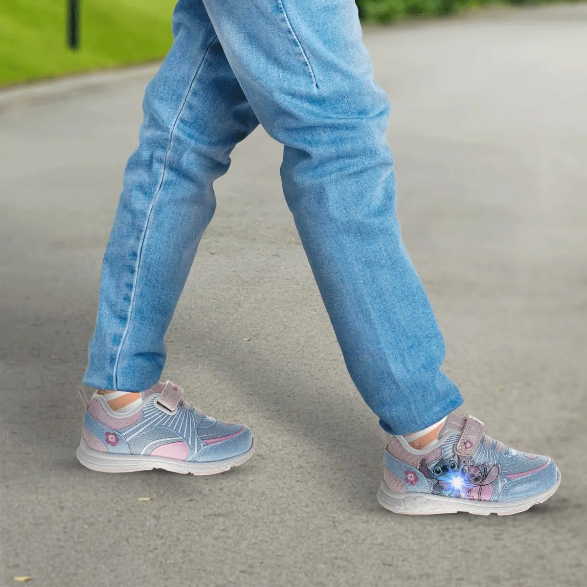 Disney Girl's Lilo & Stitch Light Up Laceless Shoes (Toddler/Little Girl)