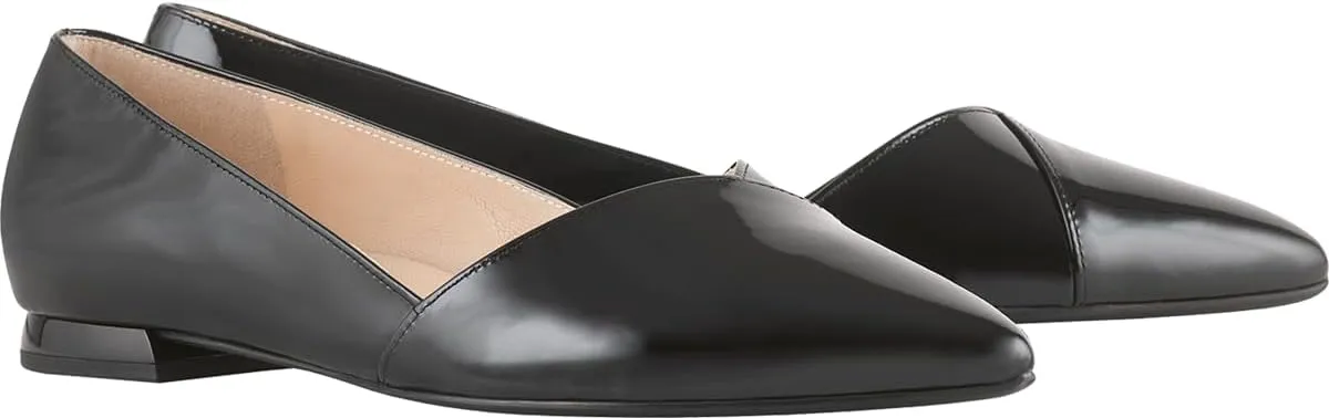 HÖGL Women's Closed Toe Ballet Flats