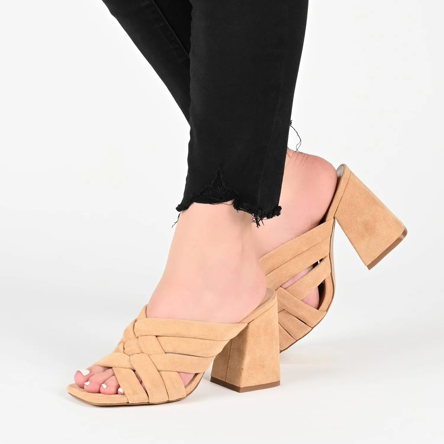 Journee Women's Dorisa Sandals