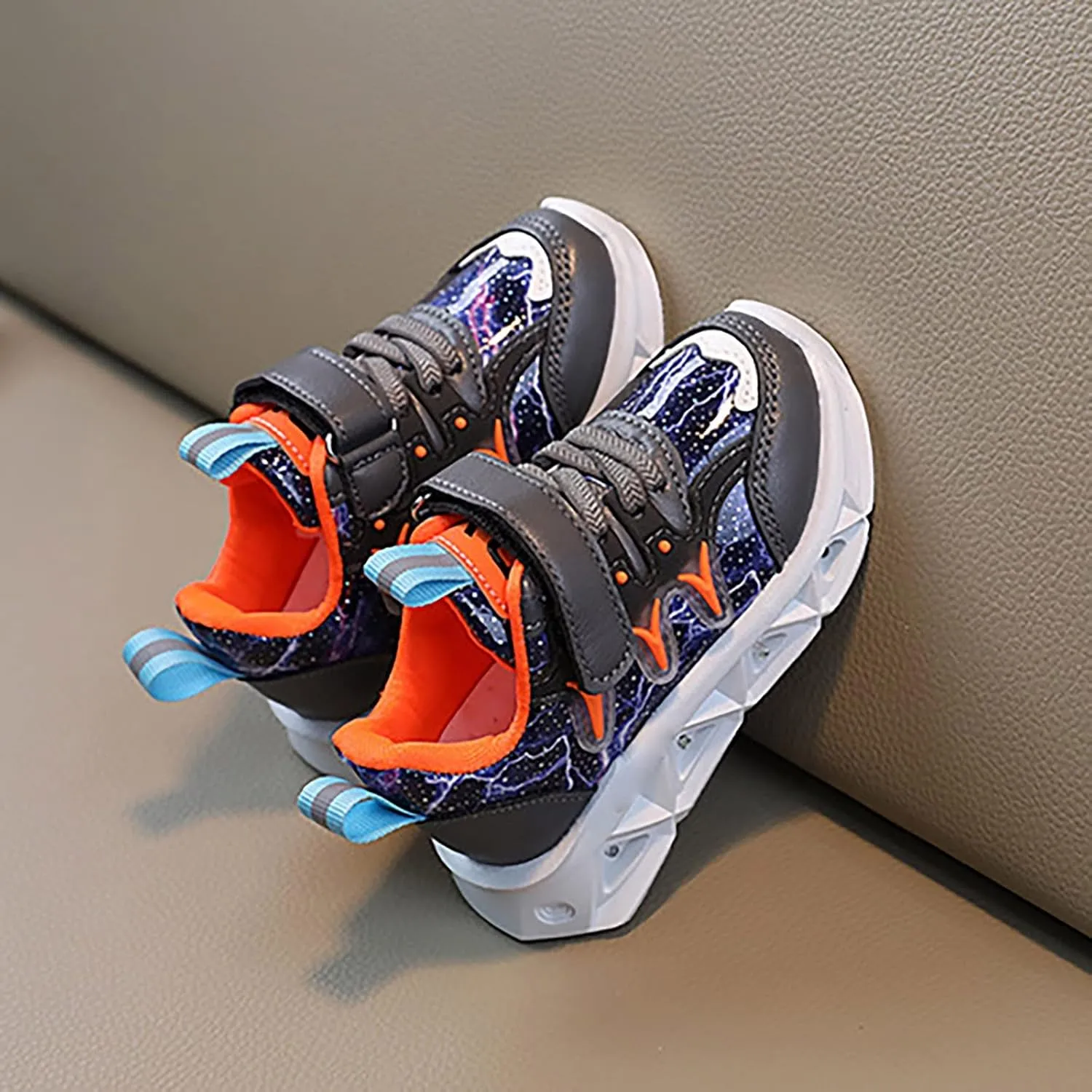 Little Girls Boys Sneakers LED Charged Breathable Soft Sole Strap Collision Color Smooth Reflective Sport Shoes