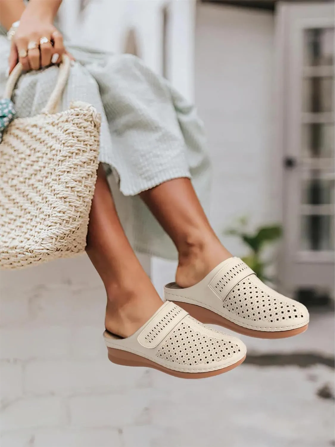 TEMOFON Mules for Women Slip on Sandals: Comfortable Clogs with Arch Support Leather Flats Closed Toe Sandals Shoes