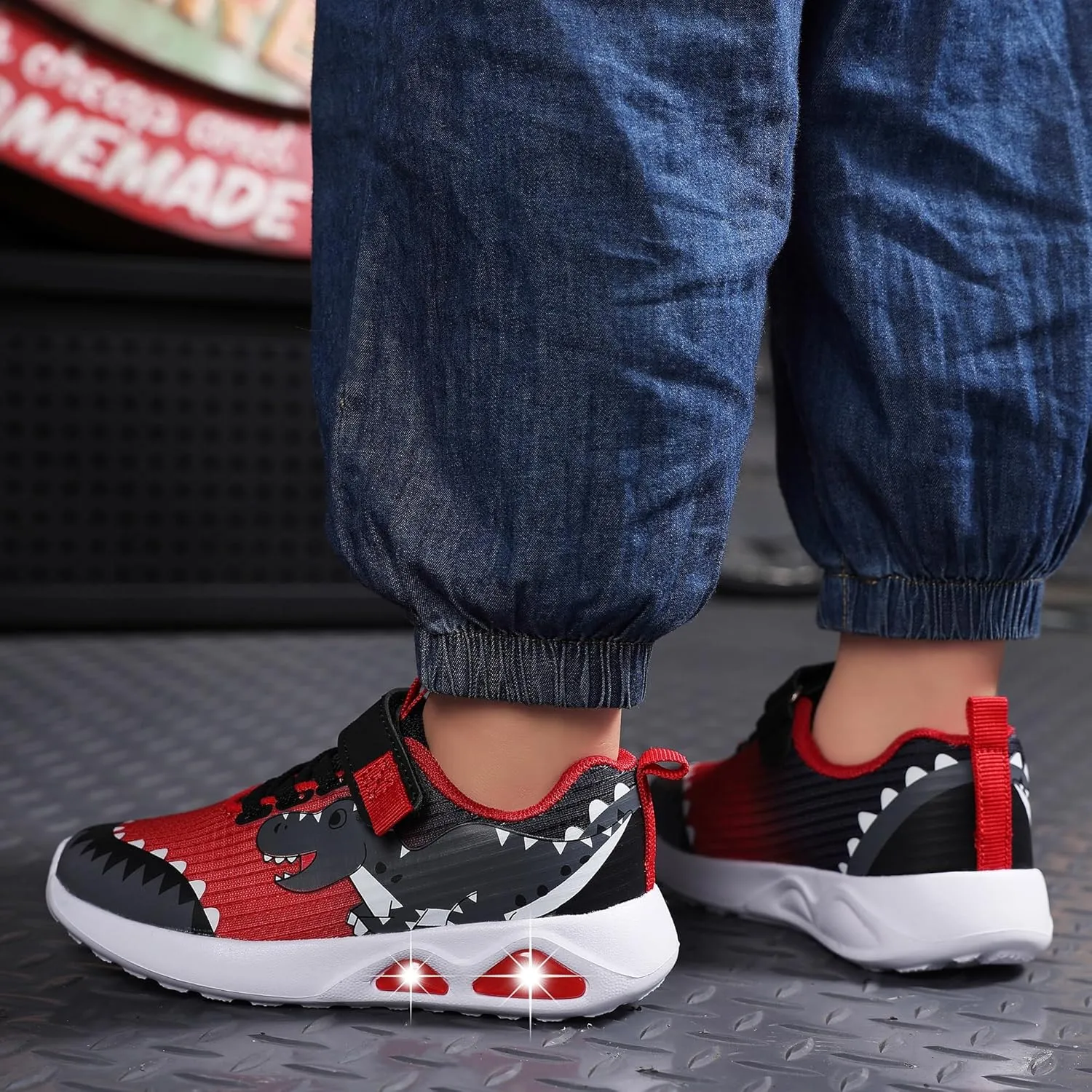 Toddler Boys Light Up Shoes Lightweight LED Flashing Breathable Mesh Walking Sneakers for Toddler and Little Kids
