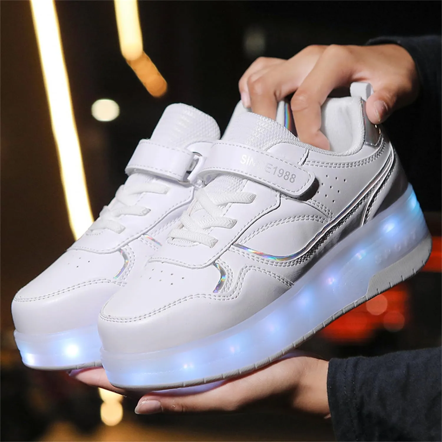 Unisex Roller Shoes Kids Sparkling Wheels Shoes Girls Light up Roller Skates Sneakers Boys Rechargeable Flashing Sneakers for Gift