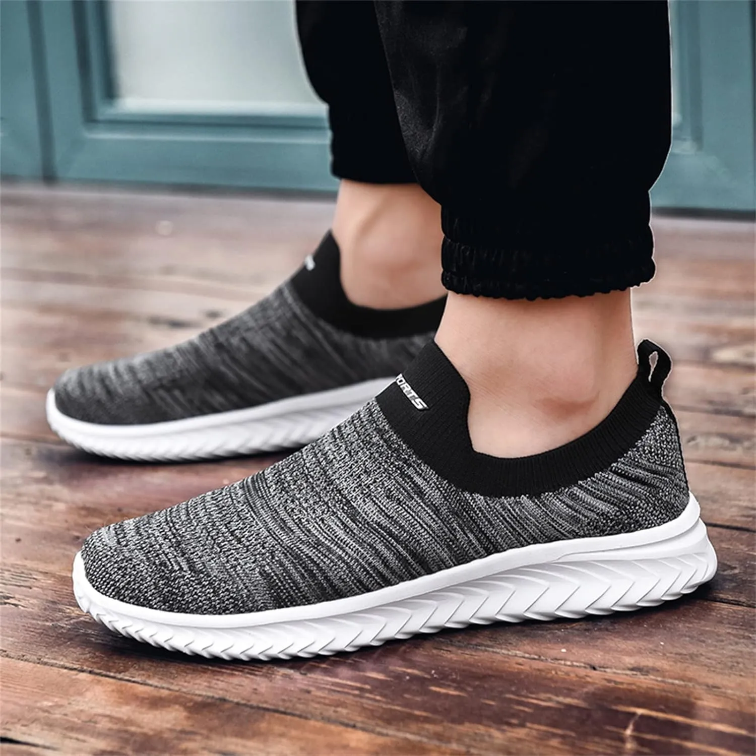 Women's Slip On Sneakers Lightweight Breathable Non Slip Work Shoes Women Walking Men's Casual Shoes Walking Sneakers White Tennis Shoe White Loafers